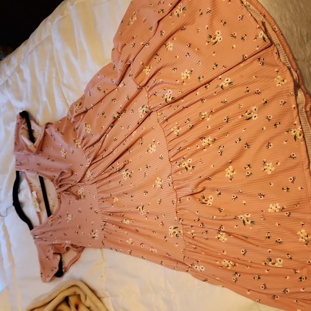 Short sleeve pink dress
